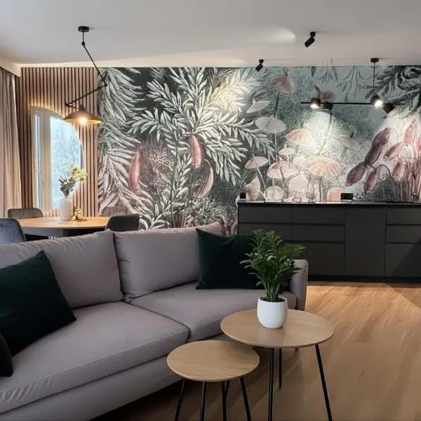 Laguna Beskidow Luxury Lake View Apartment 6 Guests Large Terrace，位于扎热切的酒店