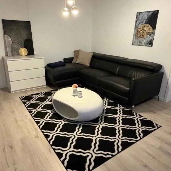 Sunset Suite mit Weitblick，位于迪琴根的酒店