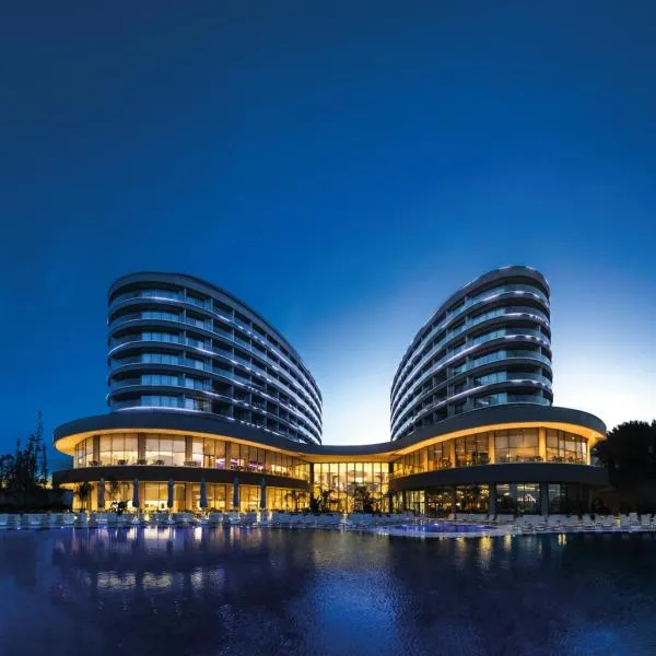 Beks Premium Resort & Spa，位于库萨达斯的酒店