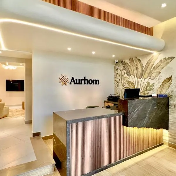 Aurhom By Royal Inn，位于卡拉奇的酒店