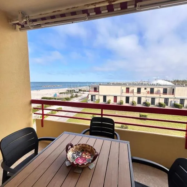 La casa di Giorè - Fronte Mare Gabbiani Ombrellone e 2 lettini inclusi，位于法诺的酒店