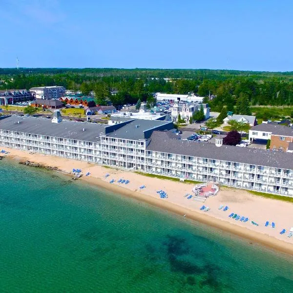 汉密尔顿精选海滨汽车旅馆，位于麦基诺城的酒店