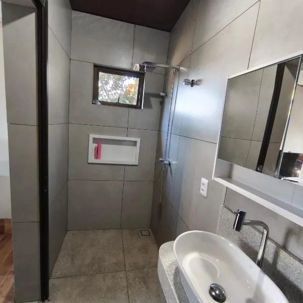 Quatro com suite e cozinha,位于布鲁马迪纽的酒店