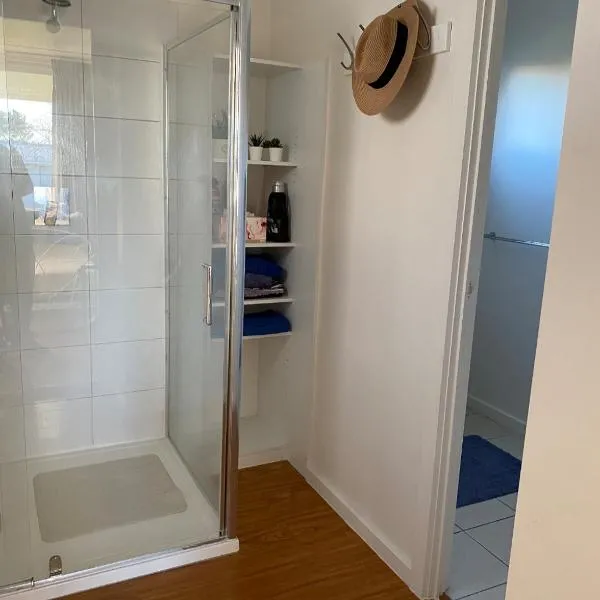 Coronet Bay Beach Cabin，位于Coronet Bay的酒店