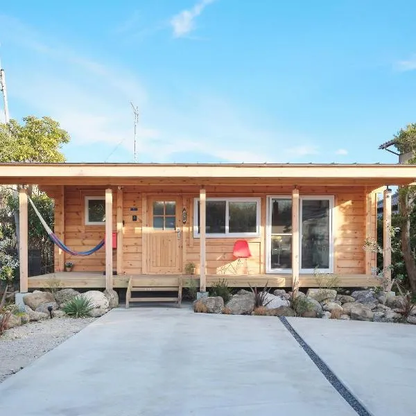 Banksia Seaside Cottage，位于Oamishirasato的酒店