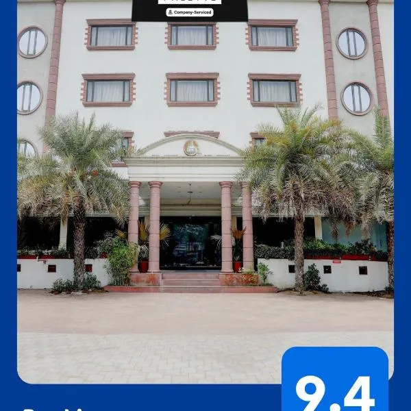 Palette by CheckIn Anand Formerly Hotel La Casa Inn，位于阿南德的酒店
