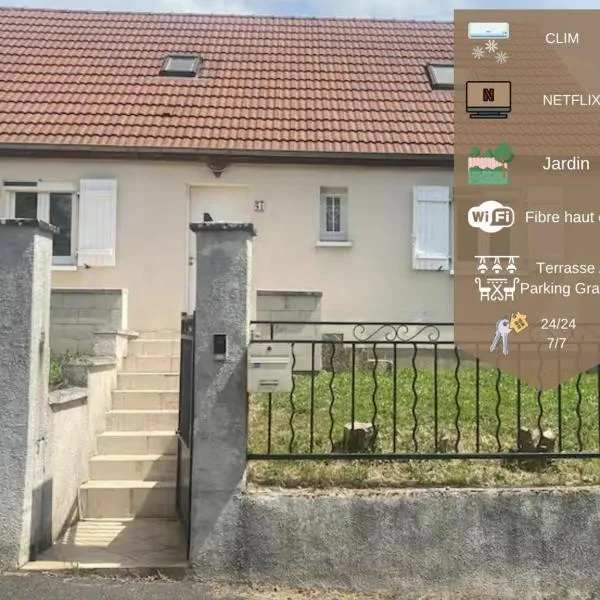 Maison familiale - Jardin - Parking - Wifi，位于皮蒂维耶的酒店