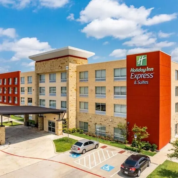 Holiday Inn Express & Suites Forney，位于Forney的酒店