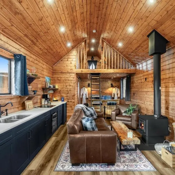 River Retreat Kananaskis，位于Turner Valley的酒店