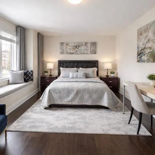 Quite Cozy Private Room In Vaughan with Private Bathroom and Free Parking，位于沃恩的酒店