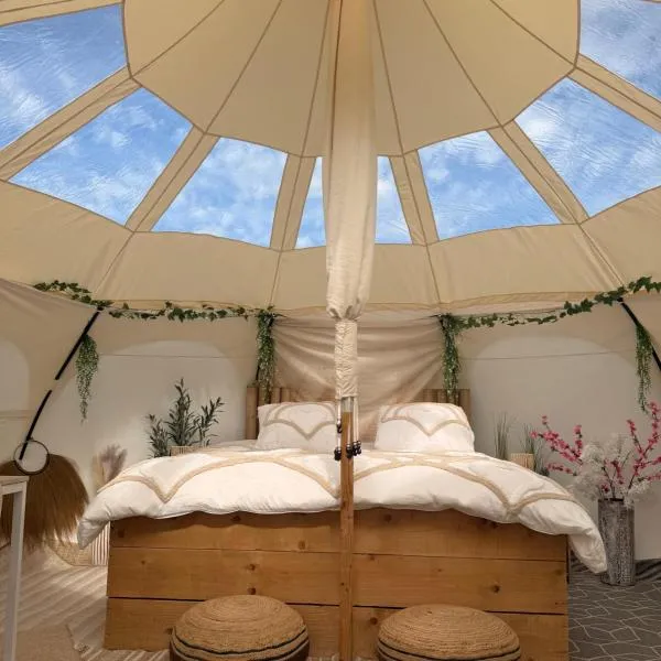 Glamping & wellness Moonlight，位于贝拉克尔的酒店