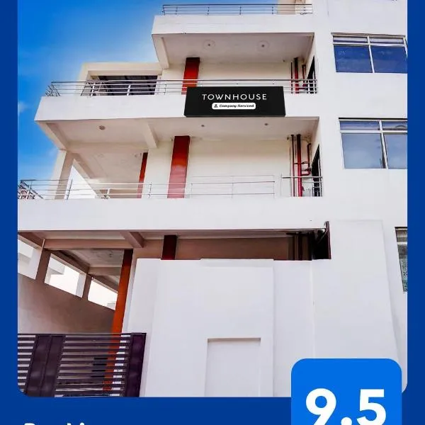 Townhouse Faizabad Road Opp BBD University，位于勒克瑙的酒店
