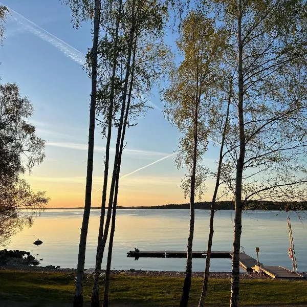 Rindö Hamn Bed & Breakfast，位于瓦克斯霍尔姆的酒店