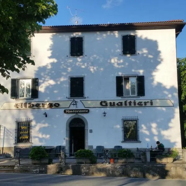 Albergo Ristorante Gualtieri，位于巴贝里诺·迪·穆杰罗的酒店