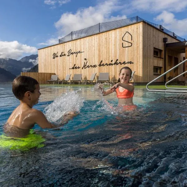 Almfamilyhotel Scherer,位于上蒂利拉赫的酒店