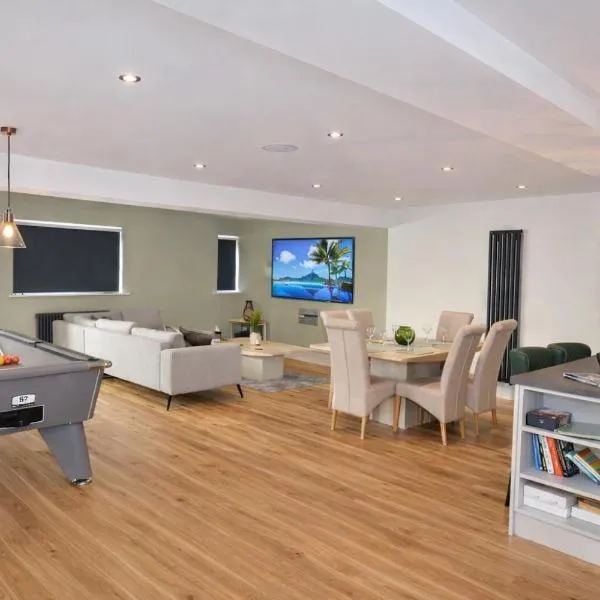 Grove Lodge - A Somerset Retreat，位于拉德斯托克的酒店