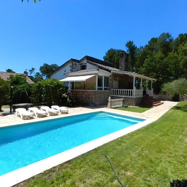 Casa Rural Los Pinos，位于拉德拉达的酒店