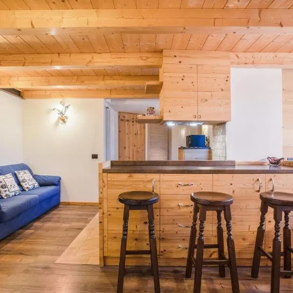 Chalet Osmar Appartamento 2，位于坎皮泰洛迪法萨的酒店