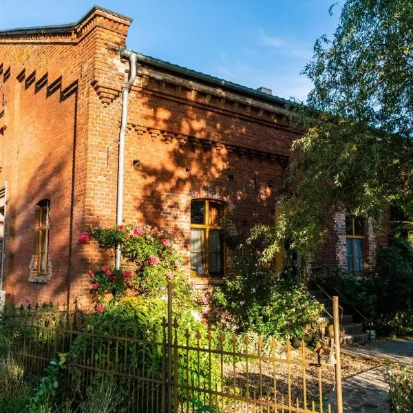 Ferienwohnung Sophienhof,位于Loitz的酒店