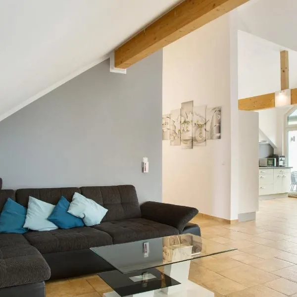 Christines Ferienwohnung，位于艾汀的酒店