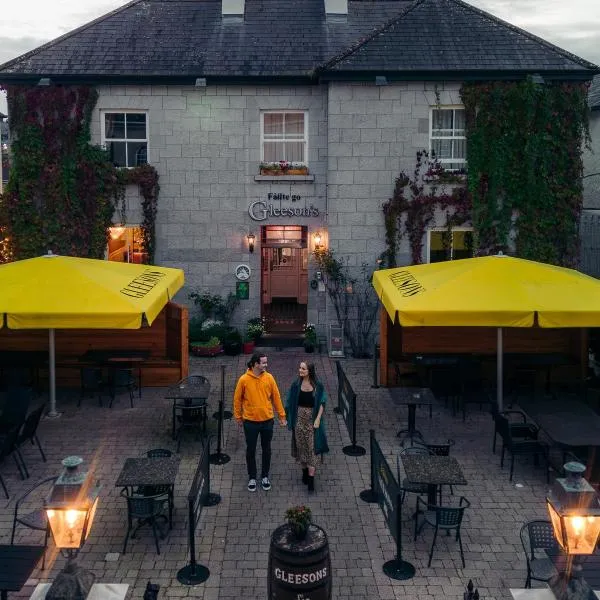 Gleeson's Roscommon，位于罗斯康芒的酒店