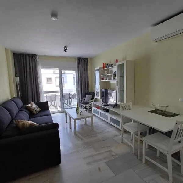 Casa Cox Laguna Beach Torrox Costa，位于托罗克斯科斯塔的酒店