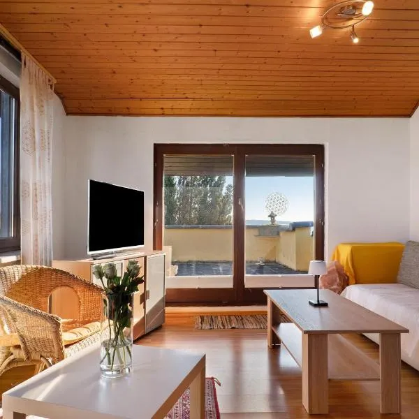 Ferienwohnung Schöne Aussicht，位于Gemmrigheim的酒店