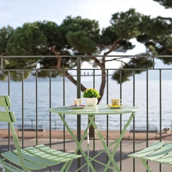 Domaso front lake，位于多马索的酒店