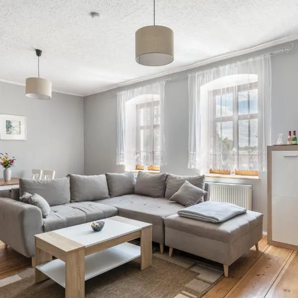 Ferienwohnung mit großem Garten，位于林多夫的酒店