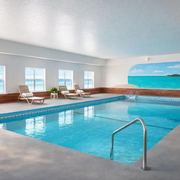 Iron Mountain Inn & Suites MI US 2，位于艾恩芒廷的酒店