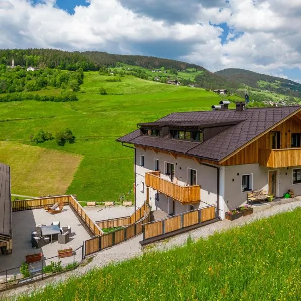 Planerhof Apartment Alpenrose，位于富内斯的酒店