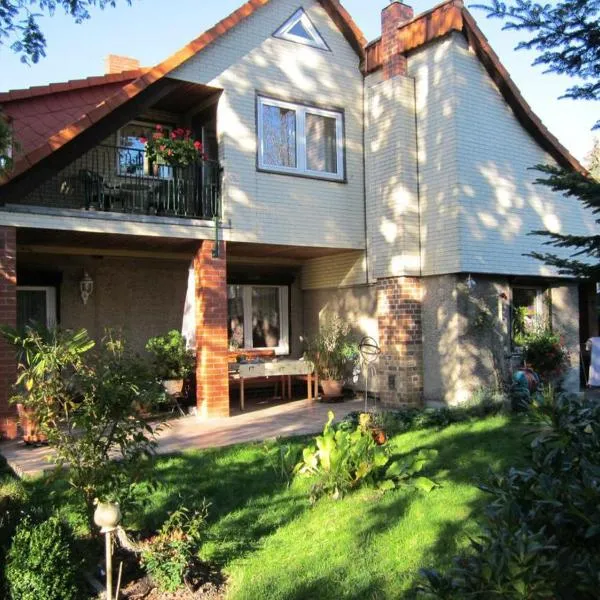 Ferienwohnung S Viering，位于柏林附近贝尔瑙的酒店