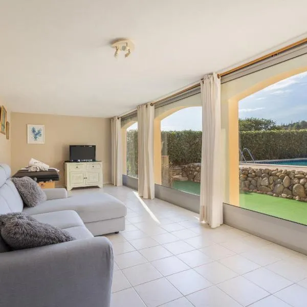 Gîte dels Ocells，位于Camélas的酒店