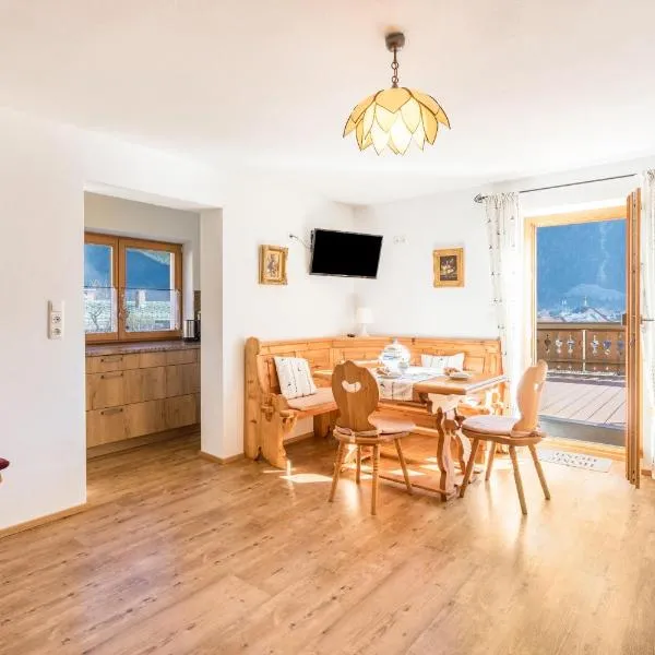 Ferienwohnung Bernstein，位于米滕瓦尔德的酒店