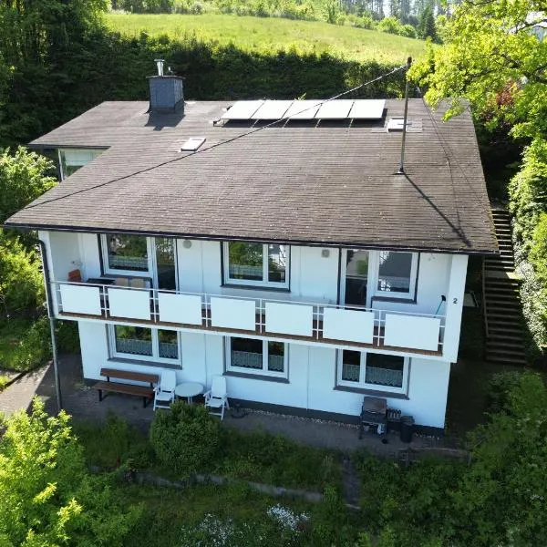 Rothaarsteig Ferienhaus，位于基希洪德姆的酒店