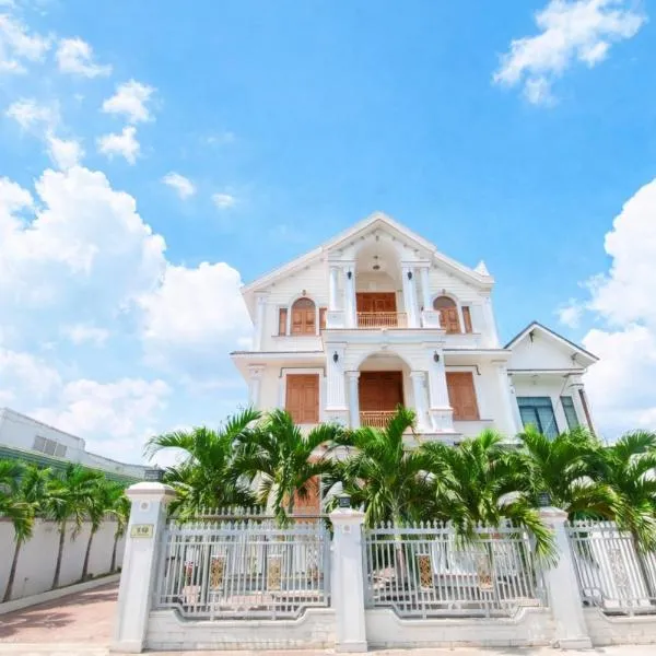Nam Sơn Hotel Dak Lak，位于邦美蜀的酒店