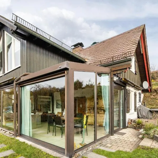 Panoramaferienhaus Sorpesee, 120qm，位于孙登的酒店