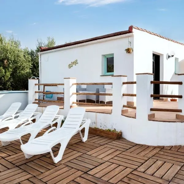 La Casita del Limoncito，位于阿尔考辛的酒店