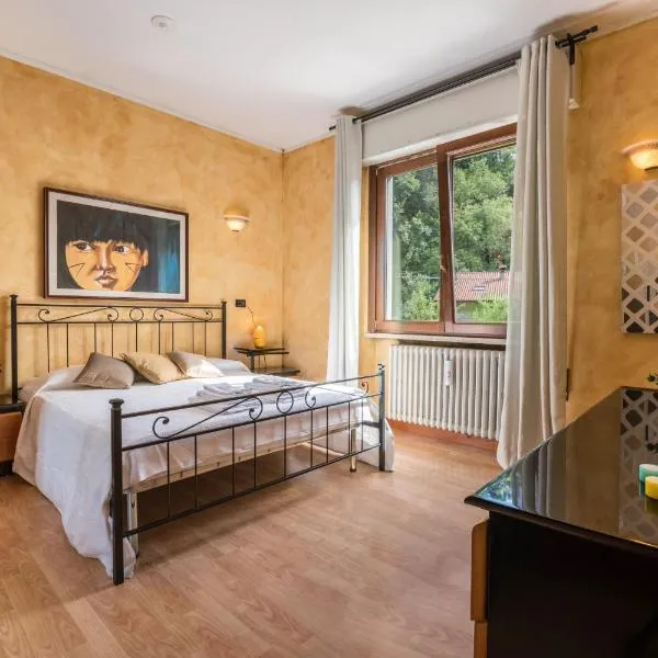 Appartamento vista lago，位于苏尔扎诺的酒店