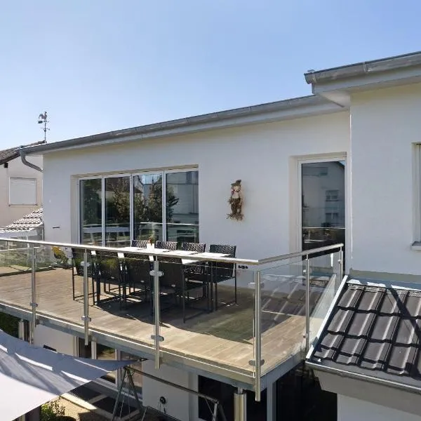 Wolf's Apartment Schwarzwald，位于Renchen的酒店