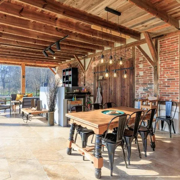 Cuicui les p'tits oiseaux，位于Lesperon的酒店
