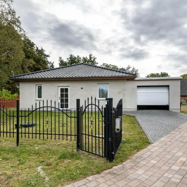 Moderner Bungalow, rollstuhlgerecht，位于Warnow的酒店