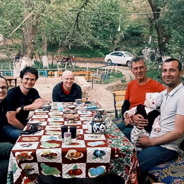 Asraf village guesthouse，位于Aydar Kul’的酒店