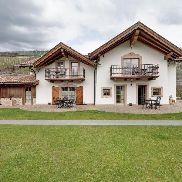 Agriturismo Alpenvidehof，位于Predaia的酒店