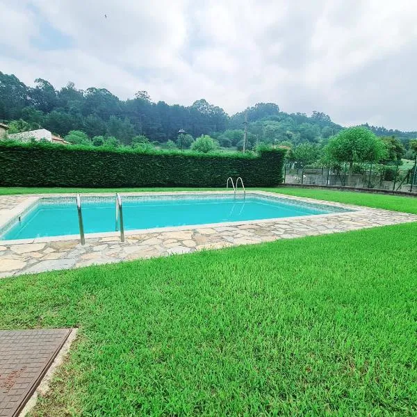 Romántico apartamento con piscina，位于Vargas的酒店