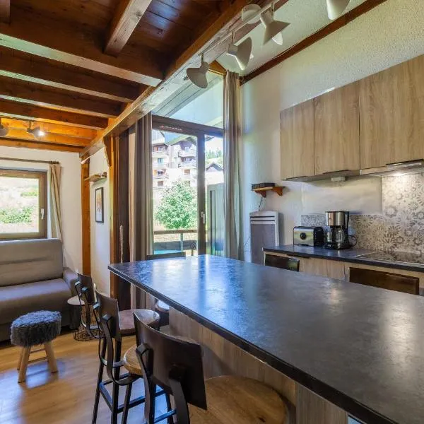 Appartement Manigod Merdassier 8 p，位于马尼戈的酒店