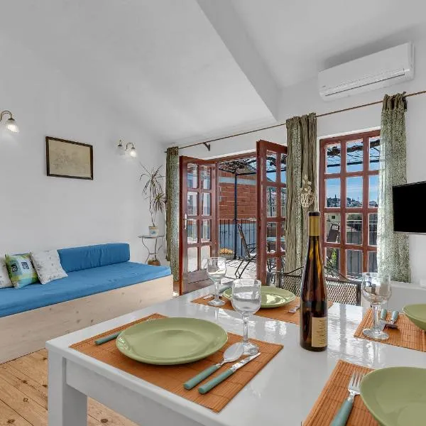 Authentic Hideaway by Riva with Free Parking，位于伯德古拉的酒店