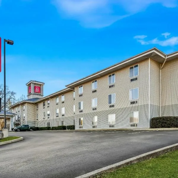 Red Roof Inn Etowah – Athens, TN，位于Etowah的酒店
