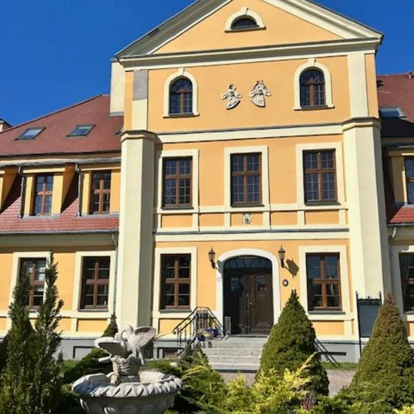 Pałac w Rymaniu，位于Rymań的酒店