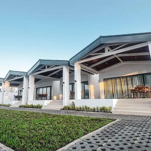 Hudor Resort - Bauang, La Union，位于Lossoc的酒店